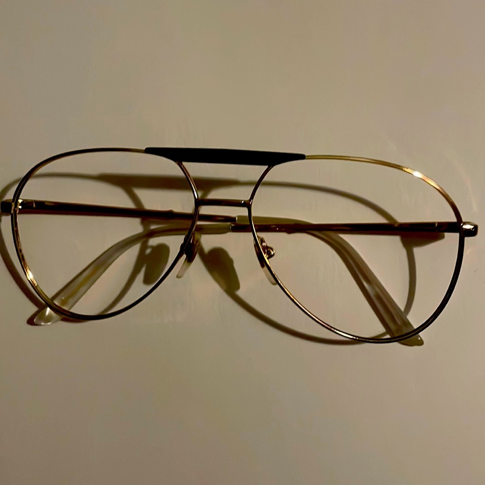 Gucci Aviator.